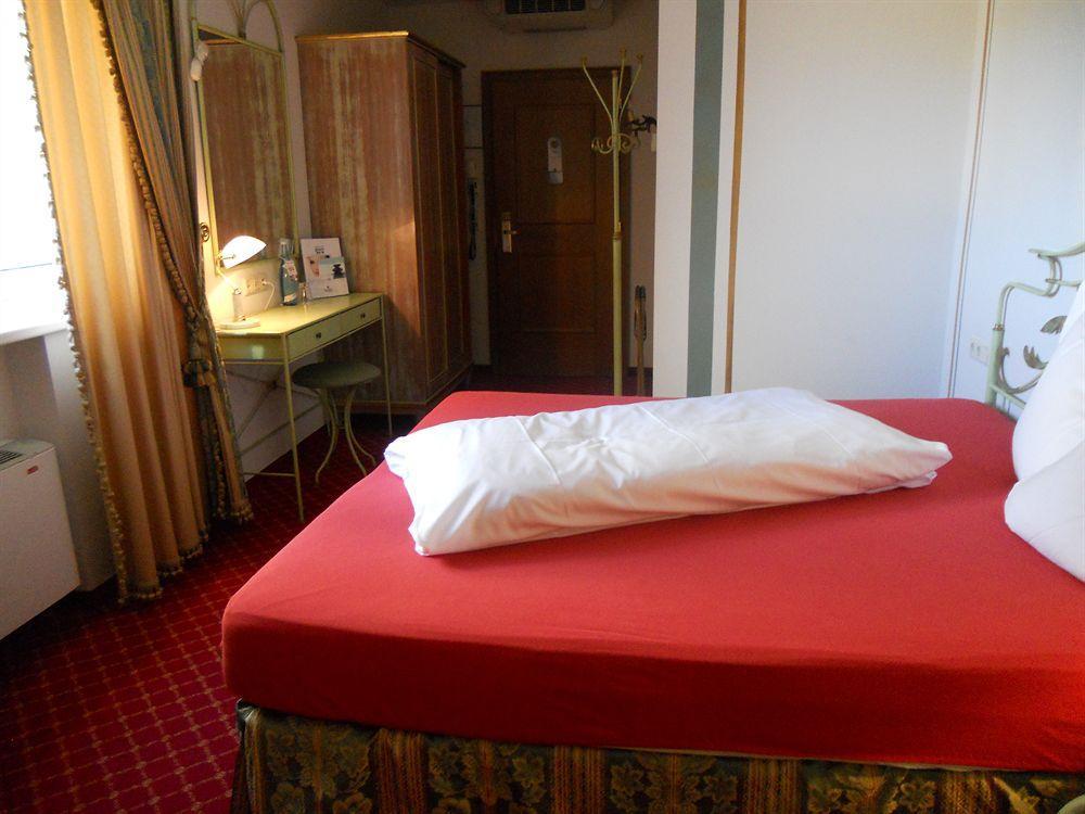 Hotel Schwarzer Adler Innsbruck Extérieur photo